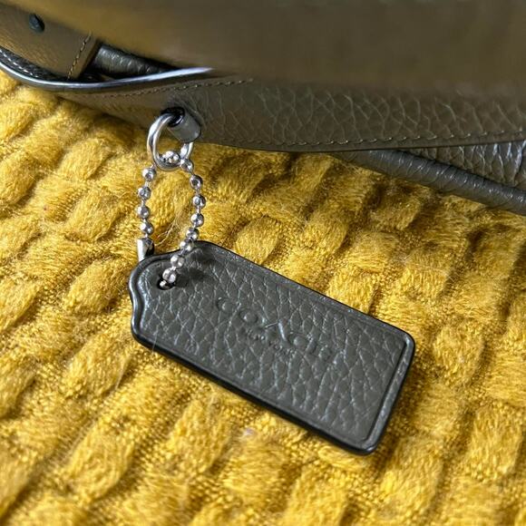 Coach green pennie drawstring backpack - Picture 4 of 7